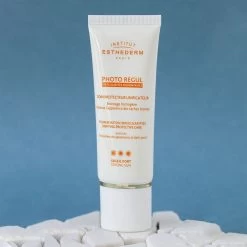 Protezione Solare Anti-macchie Uniformante 50ml Institut Esthederm -Negozio Di Creme Solari 114225